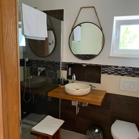 Casa - Vacation In Apartamento Omiš