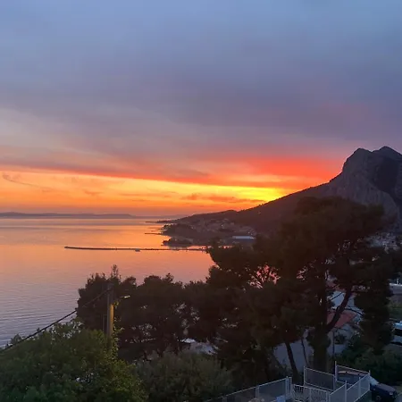 Casa - Vacation In Omiš
